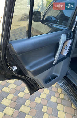 Внедорожник / Кроссовер Toyota Land Cruiser Prado 2012 в 