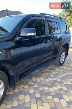 Внедорожник / Кроссовер Toyota Land Cruiser Prado 2012 в 