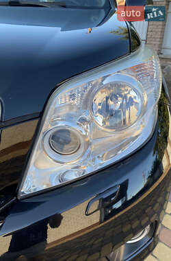 Внедорожник / Кроссовер Toyota Land Cruiser Prado 2012 в 