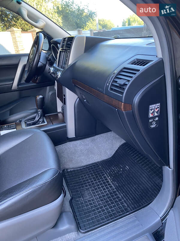 Внедорожник / Кроссовер Toyota Land Cruiser Prado 2012 в Хмельнике
