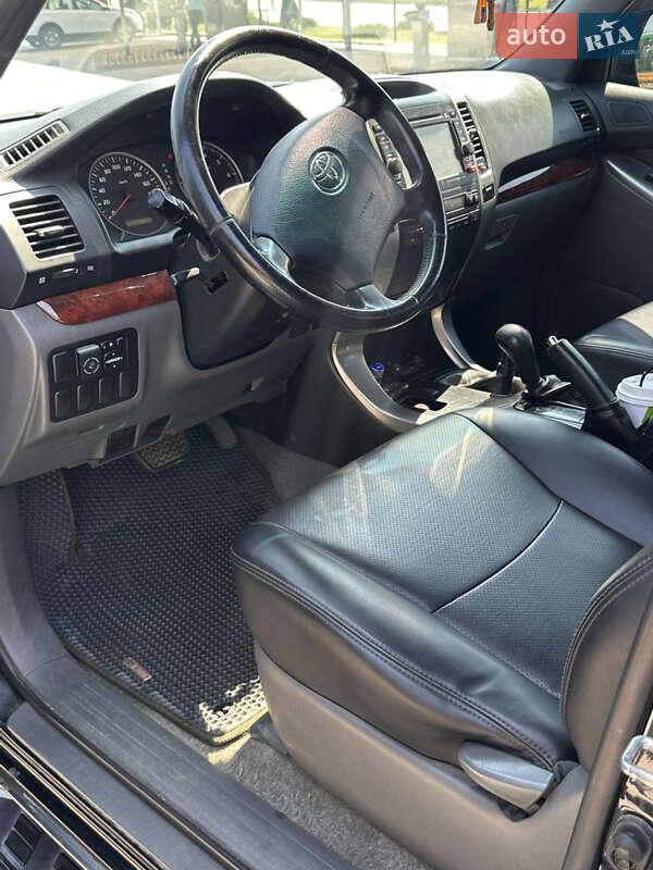 Внедорожник / Кроссовер Toyota Land Cruiser Prado 2006 в Полтаве