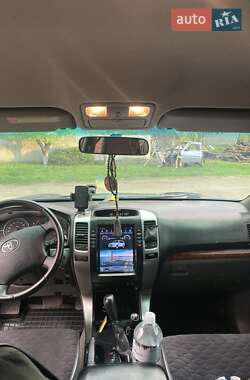Внедорожник / Кроссовер Toyota Land Cruiser Prado 2005 в 