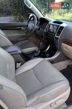 Внедорожник / Кроссовер Toyota Land Cruiser Prado 2005 в 