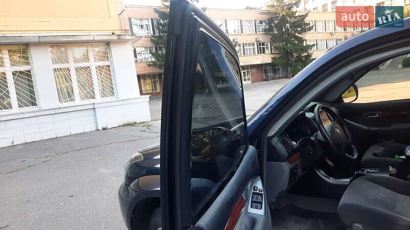 Внедорожник / Кроссовер Toyota Land Cruiser Prado 2007 в Харькове