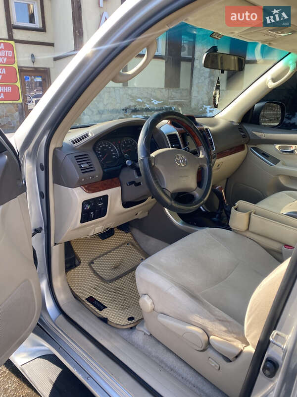 Внедорожник / Кроссовер Toyota Land Cruiser Prado 2006 в Борисполе