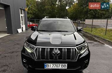Внедорожник / Кроссовер Toyota Land Cruiser Prado 2020 в 