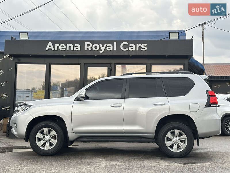 Внедорожник / Кроссовер Toyota Land Cruiser Prado 2019 в Харькове фото 5 Внедорожник / Кроссовер Toyota Land Cruiser Prado 2019 в Харькове