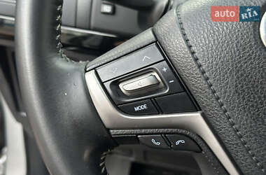 Позашляховик / Кросовер Toyota Land Cruiser Prado 2019 в  фото 30 Позашляховик / Кросовер Toyota Land Cruiser Prado 2019 в