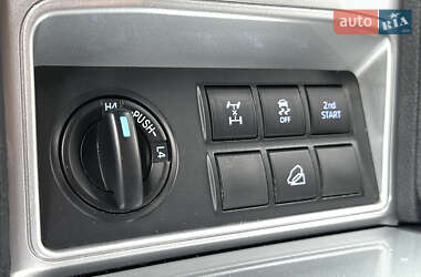 Позашляховик / Кросовер Toyota Land Cruiser Prado 2019 в  фото 32 Позашляховик / Кросовер Toyota Land Cruiser Prado 2019 в