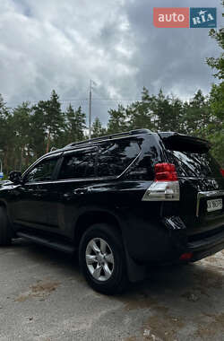 Позашляховик / Кросовер Toyota Land Cruiser Prado 2012 в 
