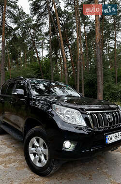 Позашляховик / Кросовер Toyota Land Cruiser Prado 2012 в 