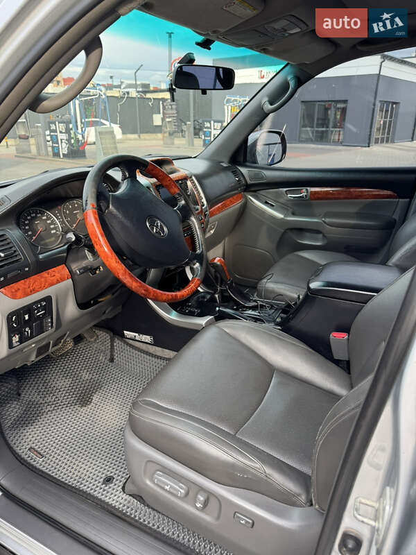 Внедорожник / Кроссовер Toyota Land Cruiser Prado 2007 в Киеве