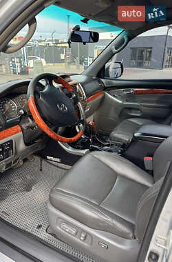 Внедорожник / Кроссовер Toyota Land Cruiser Prado 2007 в 