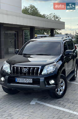 Внедорожник / Кроссовер Toyota Land Cruiser Prado 2011 в 