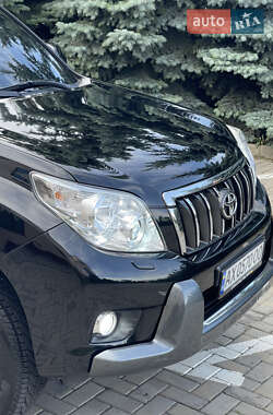 Внедорожник / Кроссовер Toyota Land Cruiser Prado 2011 в 