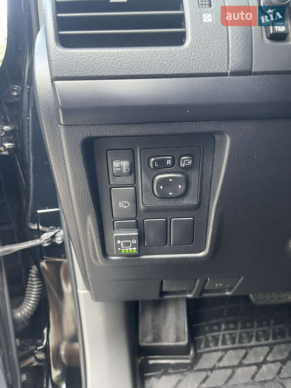 Внедорожник / Кроссовер Toyota Land Cruiser Prado 2011 в Харькове фото 109 Внедорожник / Кроссовер Toyota Land Cruiser Prado 2011 в Харькове