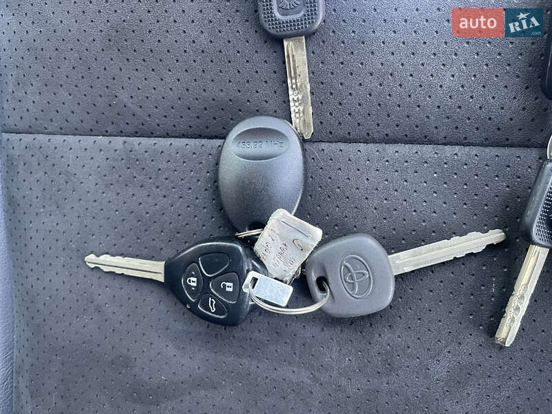 Внедорожник / Кроссовер Toyota Land Cruiser Prado 2011 в Харькове фото 177 Внедорожник / Кроссовер Toyota Land Cruiser Prado 2011 в Харькове