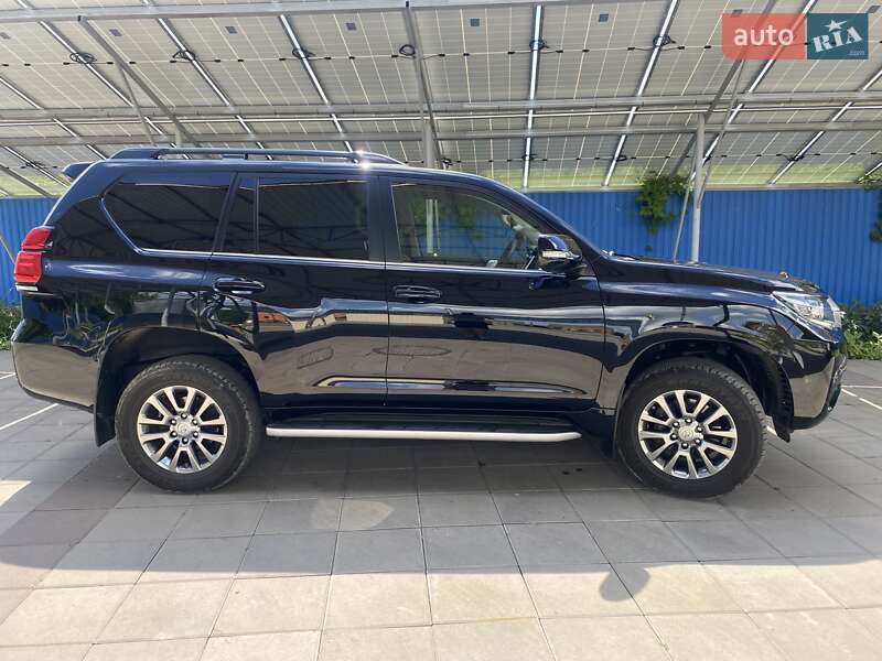 Внедорожник / Кроссовер Toyota Land Cruiser Prado 2019 в Зенькове