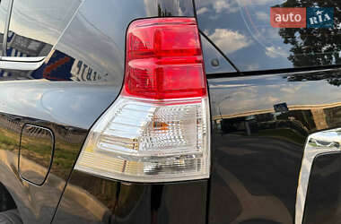 Внедорожник / Кроссовер Toyota Land Cruiser Prado 2010 в 