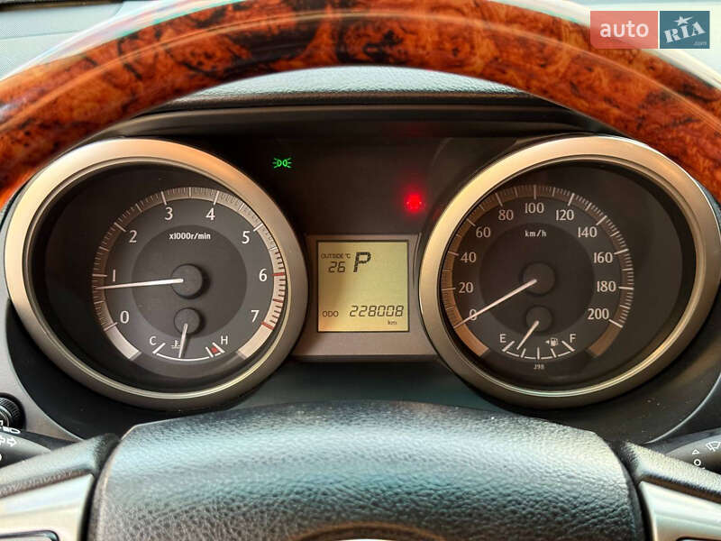 Внедорожник / Кроссовер Toyota Land Cruiser Prado 2010 в Днепре