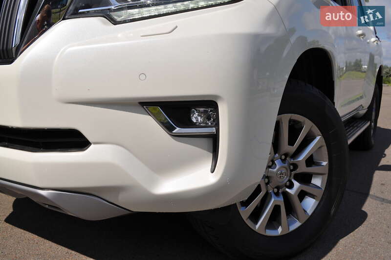 Внедорожник / Кроссовер Toyota Land Cruiser Prado 2019 в Киеве