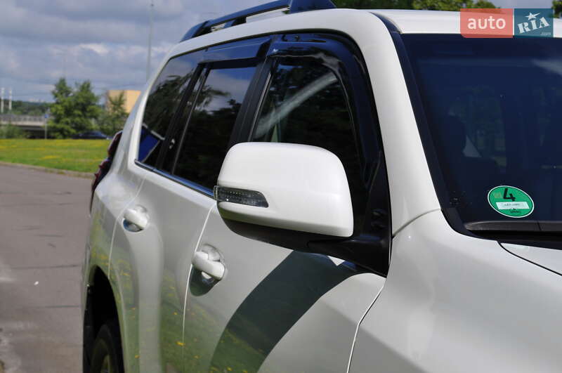 Внедорожник / Кроссовер Toyota Land Cruiser Prado 2019 в Киеве