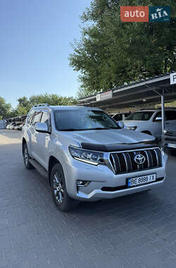 Внедорожник / Кроссовер Toyota Land Cruiser Prado 2018 в Очакове