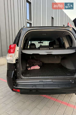 Внедорожник / Кроссовер Toyota Land Cruiser Prado 2013 в 