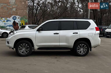 Внедорожник / Кроссовер Toyota Land Cruiser Prado 2012 в Харькове
