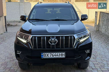 Внедорожник / Кроссовер Toyota Land Cruiser Prado 2022 в Хмельницком