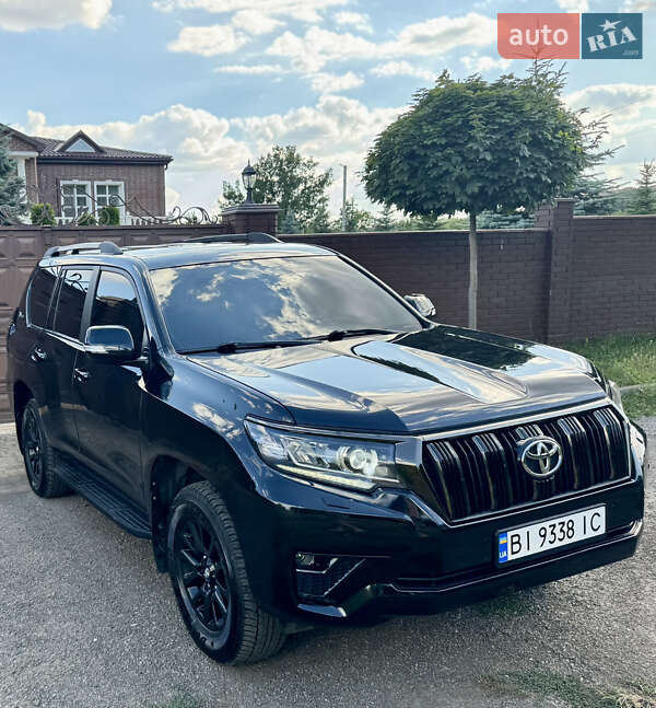 Внедорожник / Кроссовер Toyota Land Cruiser Prado 2020 в Славянске
