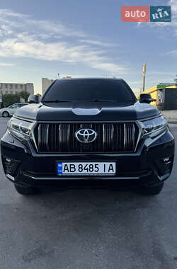 Внедорожник / Кроссовер Toyota Land Cruiser Prado 2021 в 