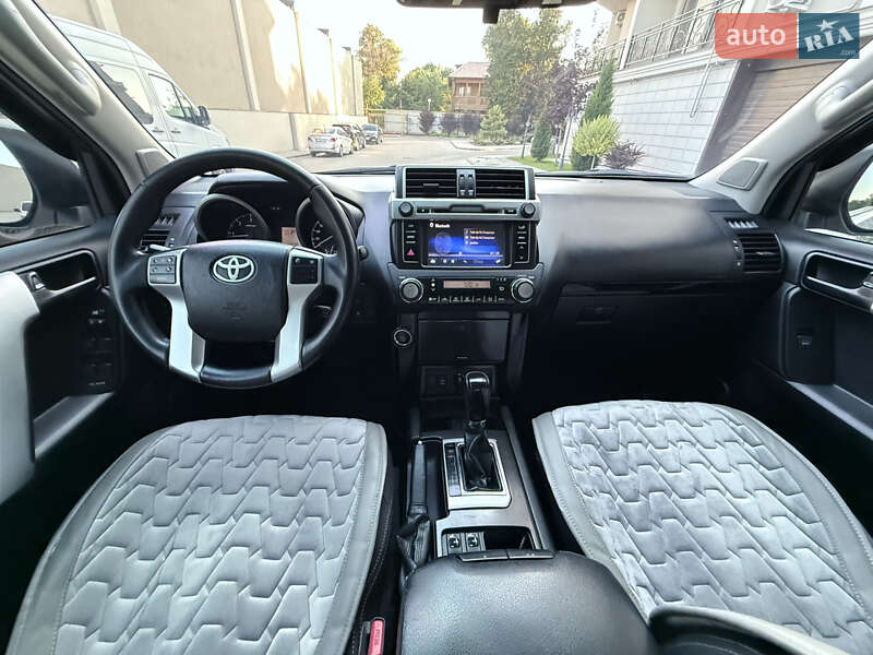 Внедорожник / Кроссовер Toyota Land Cruiser Prado 2014 в Одессе