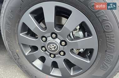 Позашляховик / Кросовер Toyota Land Cruiser Prado 2025 в 
