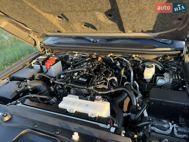 Внедорожник / Кроссовер Toyota Land Cruiser Prado 2024 в Киеве