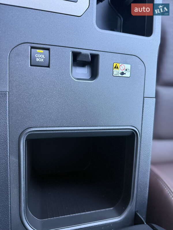 Внедорожник / Кроссовер Toyota Land Cruiser Prado 2024 в Киеве