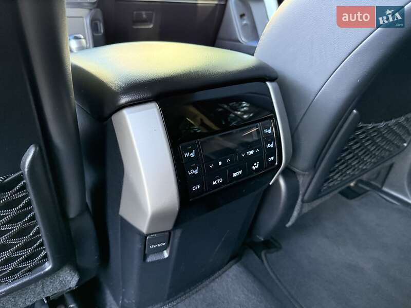 Внедорожник / Кроссовер Toyota Land Cruiser Prado 2019 в Днепре фото 25 Внедорожник / Кроссовер Toyota Land Cruiser Prado 2019 в Днепре