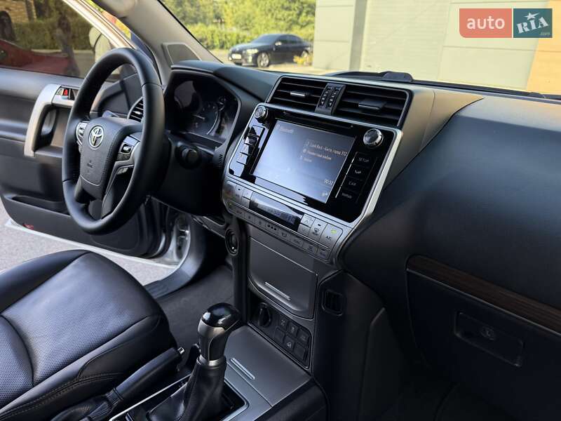 Внедорожник / Кроссовер Toyota Land Cruiser Prado 2019 в Днепре фото 29 Внедорожник / Кроссовер Toyota Land Cruiser Prado 2019 в Днепре