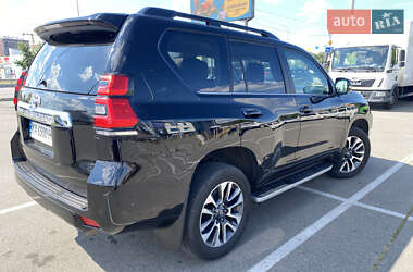 Позашляховик / Кросовер Toyota Land Cruiser Prado 2022 в Києві