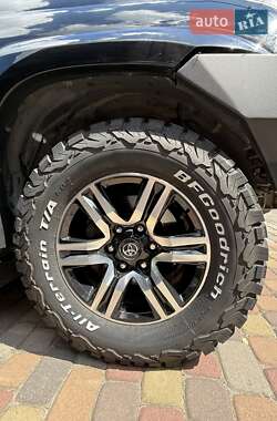 Внедорожник / Кроссовер Toyota Land Cruiser Prado 2008 в 