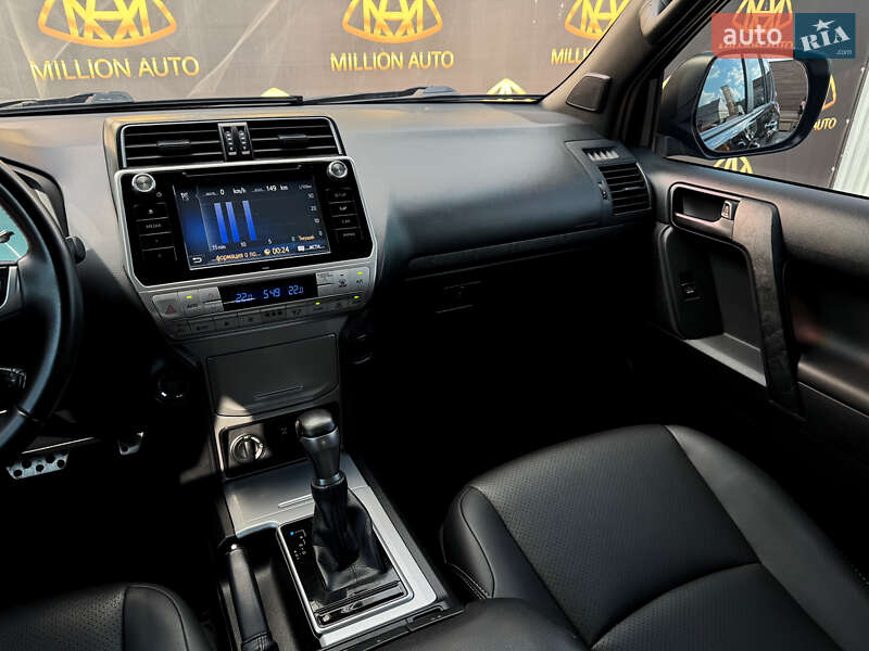 Позашляховик / Кросовер Toyota Land Cruiser Prado 2018 в Києві