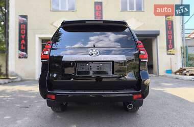 Внедорожник / Кроссовер Toyota Land Cruiser Prado 2022 в 