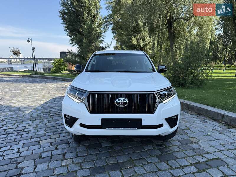 Внедорожник / Кроссовер Toyota Land Cruiser Prado 2021 в Киеве фото 30 Внедорожник / Кроссовер Toyota Land Cruiser Prado 2021 в Киеве