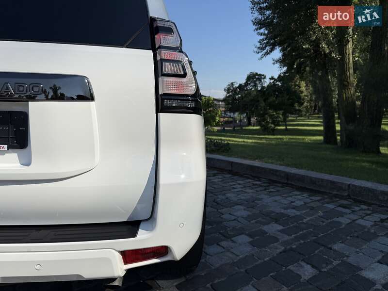 Внедорожник / Кроссовер Toyota Land Cruiser Prado 2021 в Киеве фото 41 Внедорожник / Кроссовер Toyota Land Cruiser Prado 2021 в Киеве