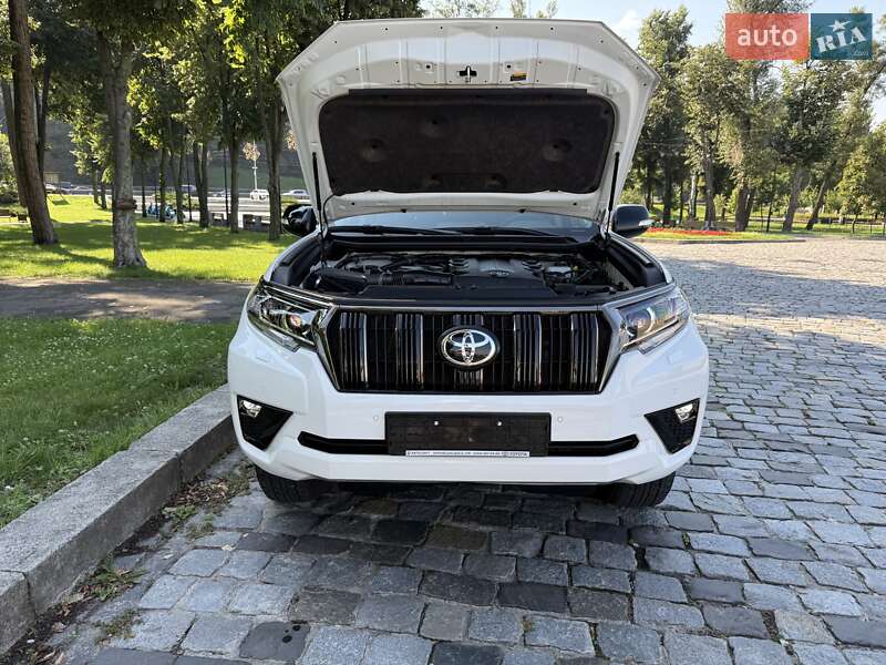 Внедорожник / Кроссовер Toyota Land Cruiser Prado 2021 в Киеве фото 57 Внедорожник / Кроссовер Toyota Land Cruiser Prado 2021 в Киеве
