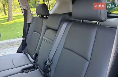 Внедорожник / Кроссовер Toyota Land Cruiser Prado 2021 в 