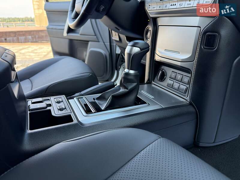 Внедорожник / Кроссовер Toyota Land Cruiser Prado 2021 в Киеве фото 110 Внедорожник / Кроссовер Toyota Land Cruiser Prado 2021 в Киеве