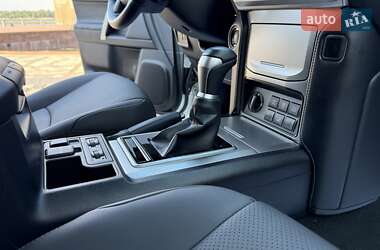 Внедорожник / Кроссовер Toyota Land Cruiser Prado 2021 в 