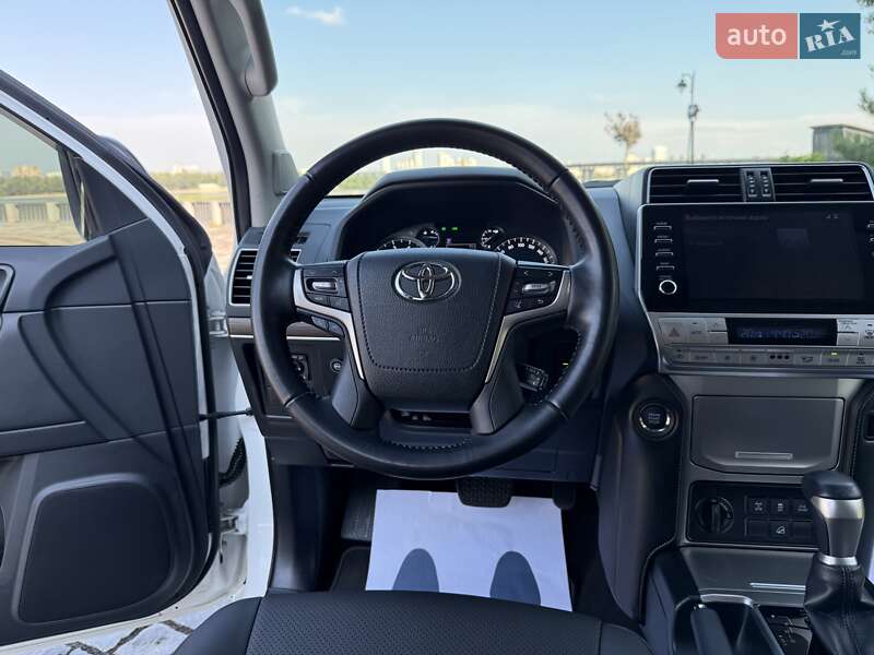 Внедорожник / Кроссовер Toyota Land Cruiser Prado 2021 в Киеве фото 116 Внедорожник / Кроссовер Toyota Land Cruiser Prado 2021 в Киеве