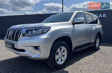 Внедорожник / Кроссовер Toyota Land Cruiser Prado 2019 в 